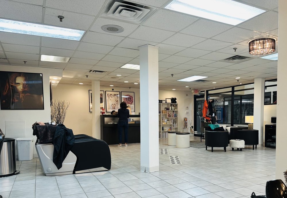 THE HAIR & BEAUTY LOUNGE Updated June 2024 39 Photos 440 Forest