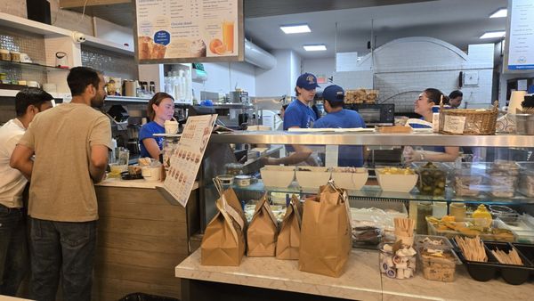 St-Viateur Bagel & Café Mont-Royal by null