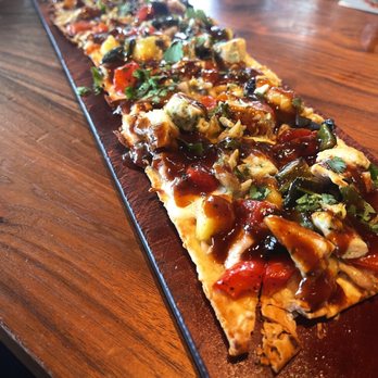 Seasons 52 - Barbecue Chicken Flatbread - New American Near Me - Coral Gables, Florida Seasons 52 - Barbecue Chicken Flatbread - New American Near Me - Coral Gables, Florida