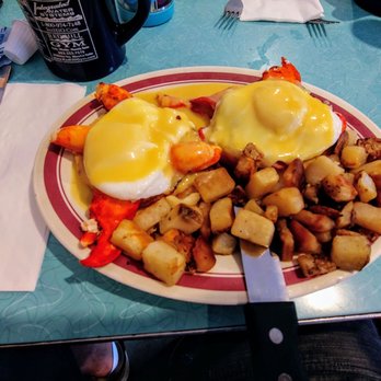 Center Harbor Diner - a plate of eggs benedict with potatoes and carrots - Diners Near Me - Moultonborough, New Hampshire Center Harbor Diner - a plate of eggs benedict with potatoes and carrots - Diners Near Me - Moultonborough, New Hampshire