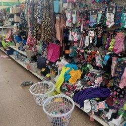Dollar Tree - Isles