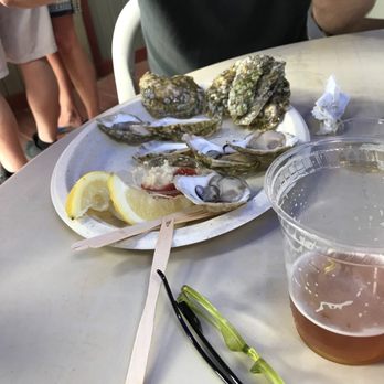 The Beachcomber - Seafood Near Me - Wellfleet, Massachusetts