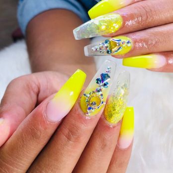 Q Nails & Spa - Nail Salons Near Me - Riverside, Illinois