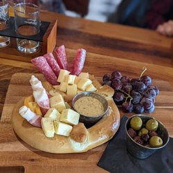 Steel Leaf Brewing - Charcuterie