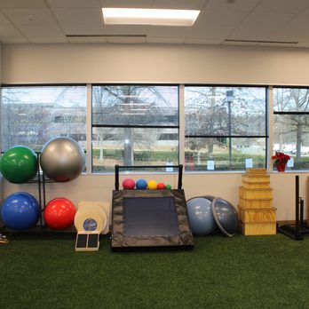 Advantage Physical Therapy - Sports Specific Training - Physical Therapy Near Me - Reston, Virginia