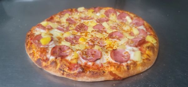 Crazy Tomato Pizza by null