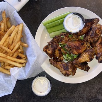 Universal Joint - Smoked wings - Bars Near Me - Greenville, South Carolina