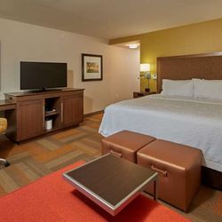 Hampton Inn & Suites Hood River - Guest room
