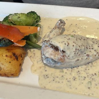 Clarkson Mediterranean Bistro - Mediterranean Near Me - Mississauga, Ontario