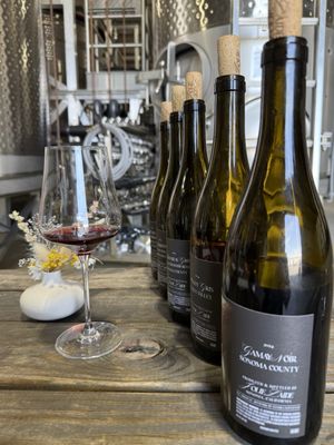 Jolie-Laide Wines by null