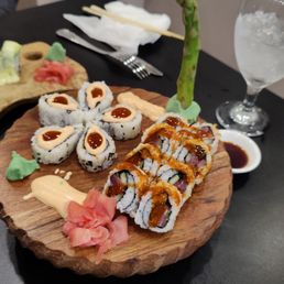 MPS (left) and kimchi roll (right) MPS (left) and kimchi roll (right)