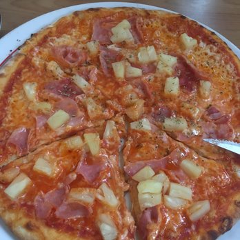 Malibu - Pizza Near Me - Dusseldorf, NW