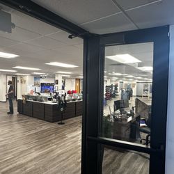 Spyderco Factory Outlet - Awesomeness right through these doors