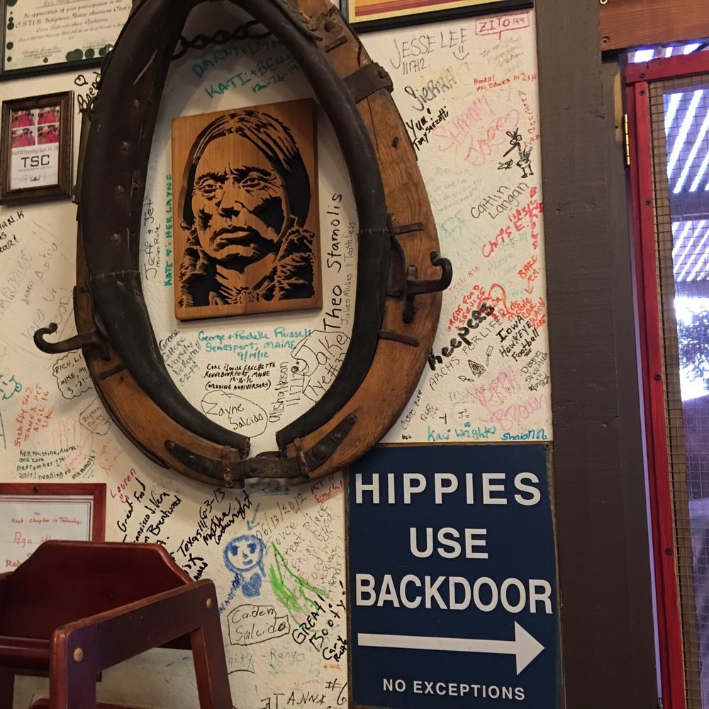 Red House BBQ - Barbeque Near Me - Tehachapi, California