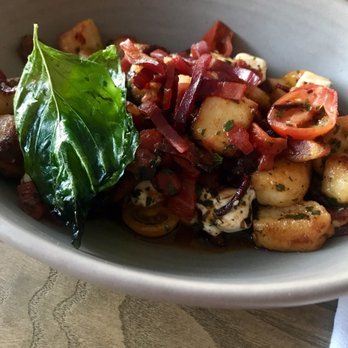 Como - Gnocchi - Italian Near Me - Kirkland, Washington Como - Gnocchi - Italian Near Me - Kirkland, Washington
