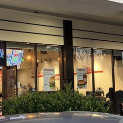 M2 Burger - Front view of business