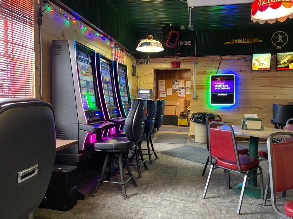 STAMPEDERS Updated July 2024 205 1st Ave W, Noonan, North Dakota