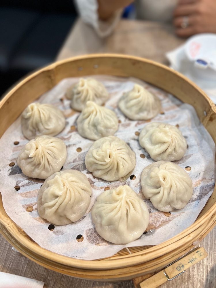 Sammi & Soupe Dumpling