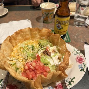 El Tapatio Mexican Restaurant - Taco Salad - Mexican Near Me - Broomfield, Colorado