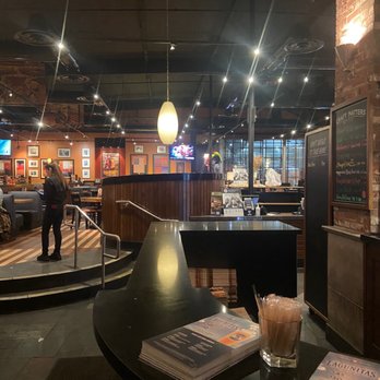 BJ's Restaurant & Brewhouse - Inside - New American Near Me - Oxnard, California