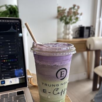 Trung Nguyen E-Coffee - Coffee & Tea Near Me - Long Beach, California