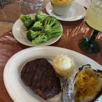 El Corral - Filet Mignon, mac and cheese, veggies - Steakhouses Near Me - Tucson, Arizona