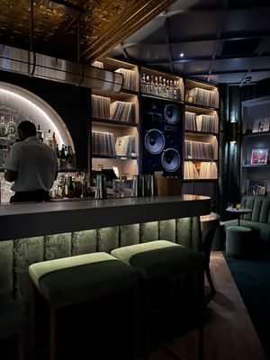 Convoy Music Bar by null