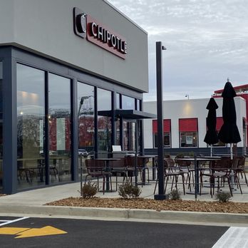 Chipotle Mexican Grill - Lovely and very clean - Mexican Near Me - Millington, Tennessee