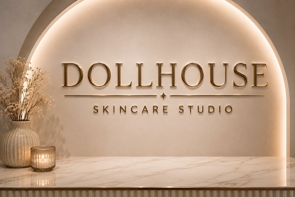 Dollhouse Skincare Logo