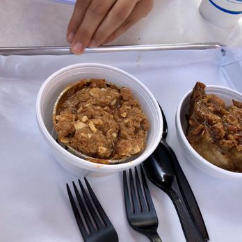 Smoque BBQ - Bread pudding and peach cobbler - Barbeque Near Me - Chicago, Illinois Smoque BBQ - Bread pudding and peach cobbler - Barbeque Near Me - Chicago, Illinois