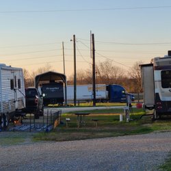 Montgomery South RV Park - Tractor trailer rolling on I-65