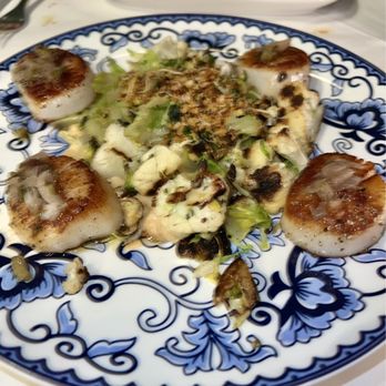 Heirloom - Scallops - Salad Near Me - Reston, Virginia
