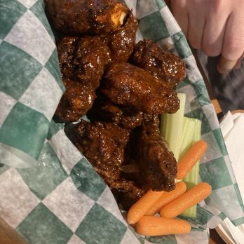 Irish Tavern - Madison Heights - Boneless Irish Wings Boneless with Nashville hot - Irish Pub Near Me - Madison Heights, Michigan Irish Tavern - Madison Heights - Boneless Irish Wings Boneless with Nashville hot - Irish Pub Near Me - Madison Heights, Michigan