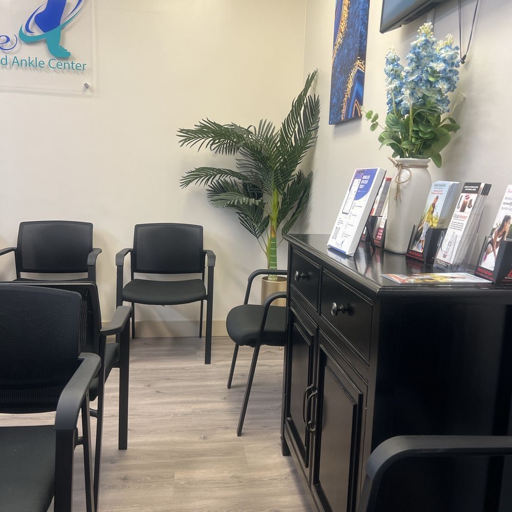 Empire Foot and Ankle Center - Seating - Podiatrists Near Me - Riverside, California Empire Foot and Ankle Center - Seating - Podiatrists Near Me - Riverside, California