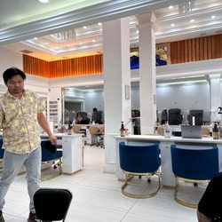 Nail Lounge And Spa - Nail salon and spa