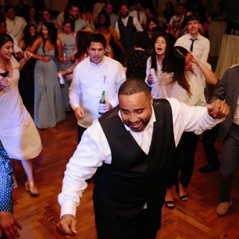 Dream Entertainment - Wedding Reception - Photo Booth Rentals Near Me Dream Entertainment - Wedding Reception - Photo Booth Rentals Near Me
