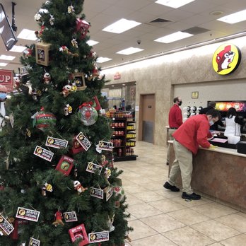 Buc-ee's - Keeping the area clean! - Gas Stations Near Me - Temple, Texas Buc-ee's - Keeping the area clean! - Gas Stations Near Me - Temple, Texas
