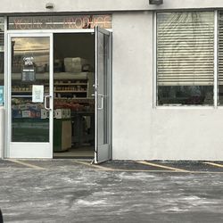 Young's Produce - Entry