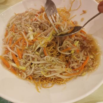 Neptune Palace Seafood Restaurant - Chicken chow mein - Dim Sum Near Me - Surrey, British Columbia Neptune Palace Seafood Restaurant - Chicken chow mein - Dim Sum Near Me - Surrey, British Columbia