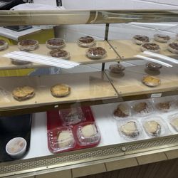 The Real Pie Man - Mini pies!