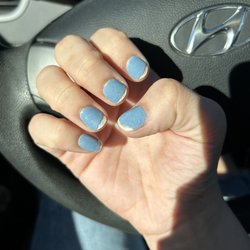 Oscar Nails & Spa - Dip maniure