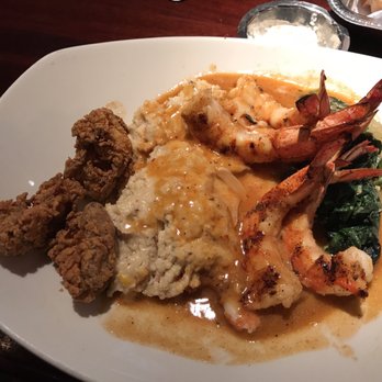 Pappadeaux Seafood Kitchen - Jumbo shrimp & grits - with a side of fried oysters - Cajun/Creole Near Me - Austin, Texas Pappadeaux Seafood Kitchen - Jumbo shrimp & grits - with a side of fried oysters - Cajun/Creole Near Me - Austin, Texas