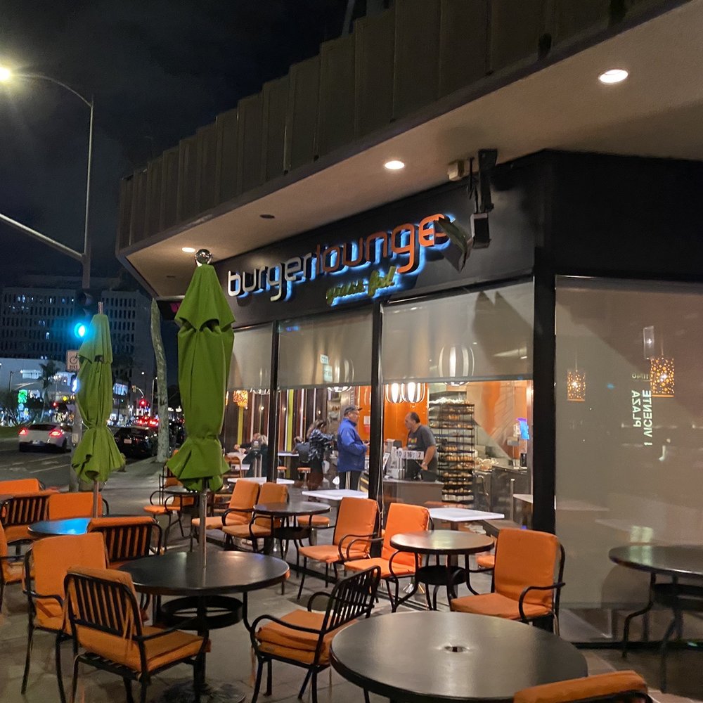 Burger Lounge - Outside patio with heated area. - Burgers Near Me - Los Angeles, California Burger Lounge - Outside patio with heated area. - Burgers Near Me - Los Angeles, California