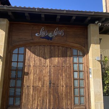 Luis Cañas - Wineries Near Me - Eskuernaga, Virgin Islands