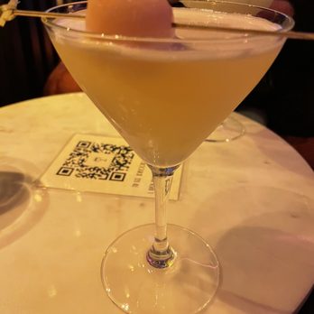 DecoDance Bar - Lychee Martini - Cocktail Bars Near Me - San Francisco, California
