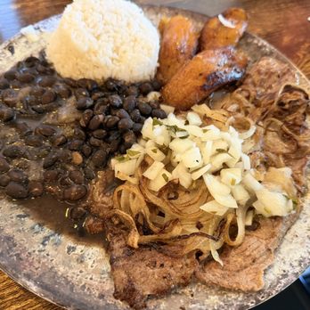 Cafecito - Cuban Near Me - Calabasas, California