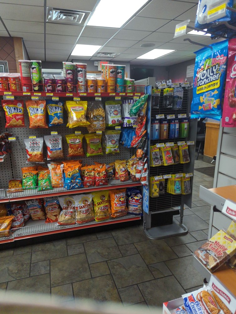 FREDS FUEL N FOOD Updated June 2024 10 Photos 620 US Hwy 24