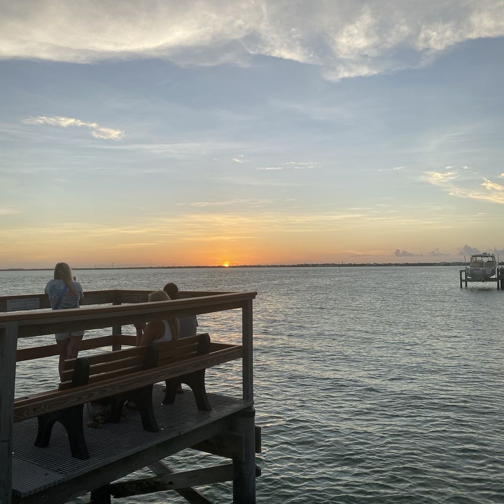 Sunset Park - Beautiful place to watch a sunset - Parks Near Me - Key Colony Beach, Florida