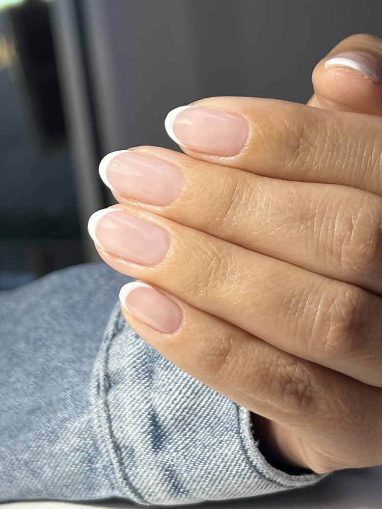 Anís Nails Studio Logo