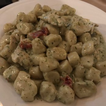 Salute - Italian Near Me - Hartford, Connecticut Salute - Italian Near Me - Hartford, Connecticut